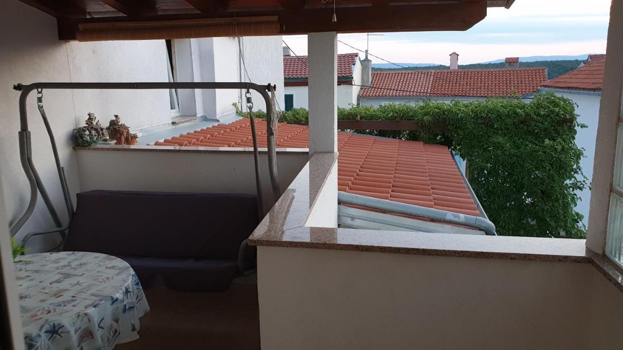 Apartman Dinka Punat Exteriör bild