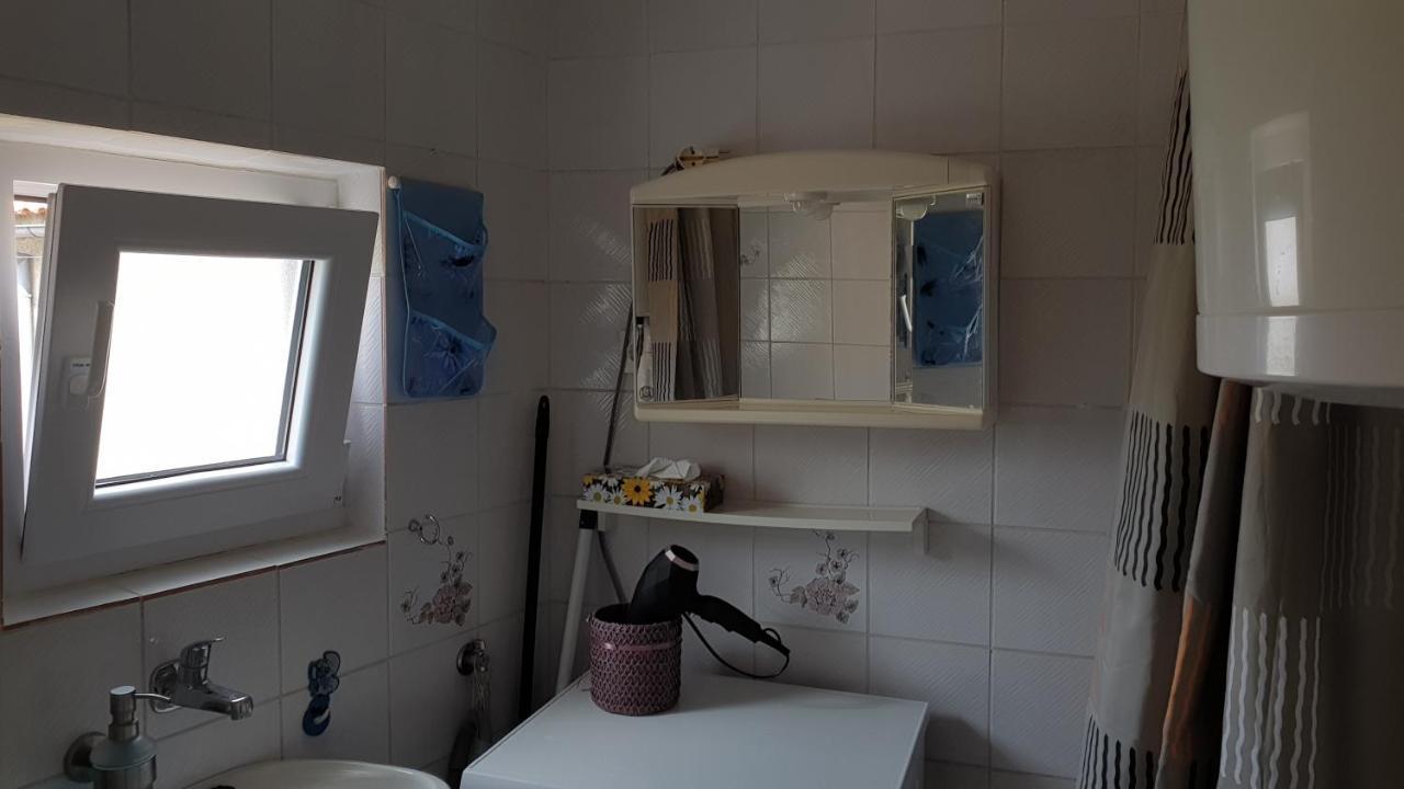 Apartman Dinka Punat Exteriör bild